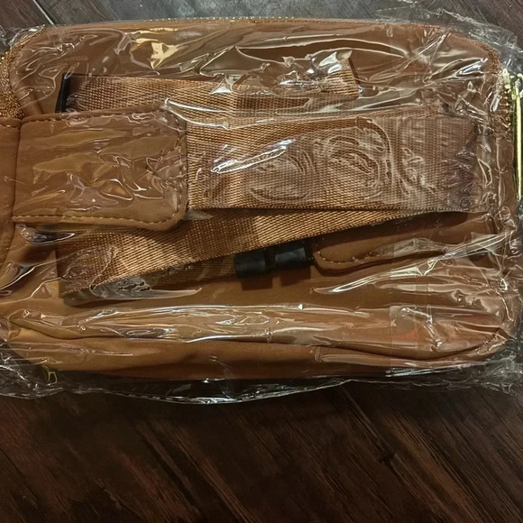 ZORFIN WOMENS BELT/CROSSBODY BAG IN QUILTED BROWN - Picture 14 of 16